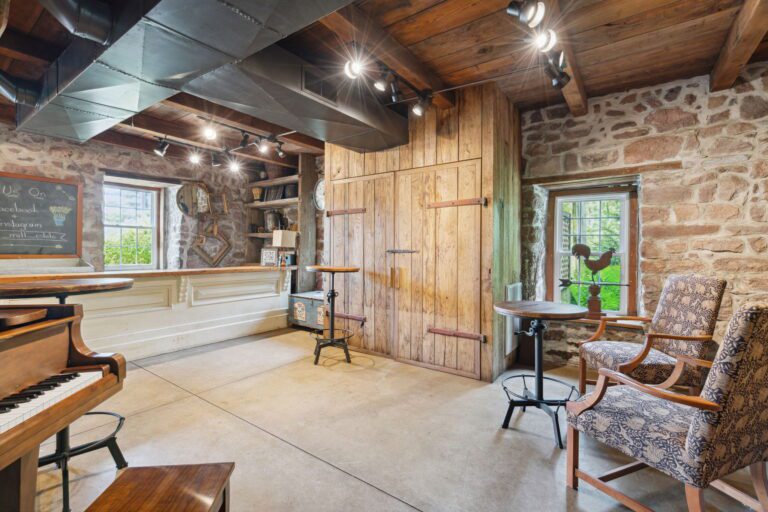 89-web-or-mls-50-weaver-rd